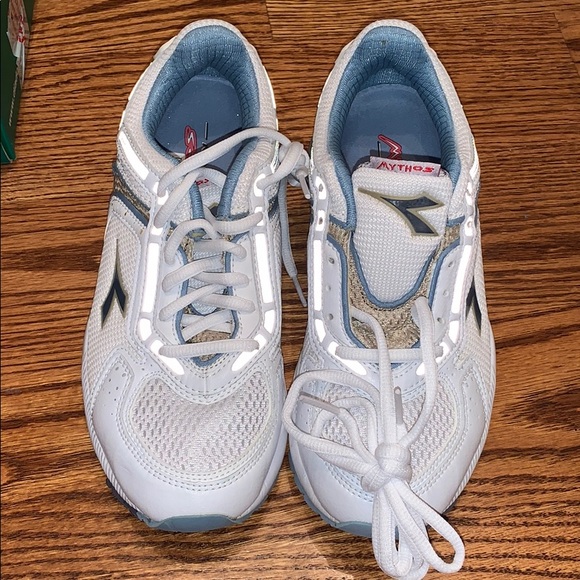 diadora womens running shoes
